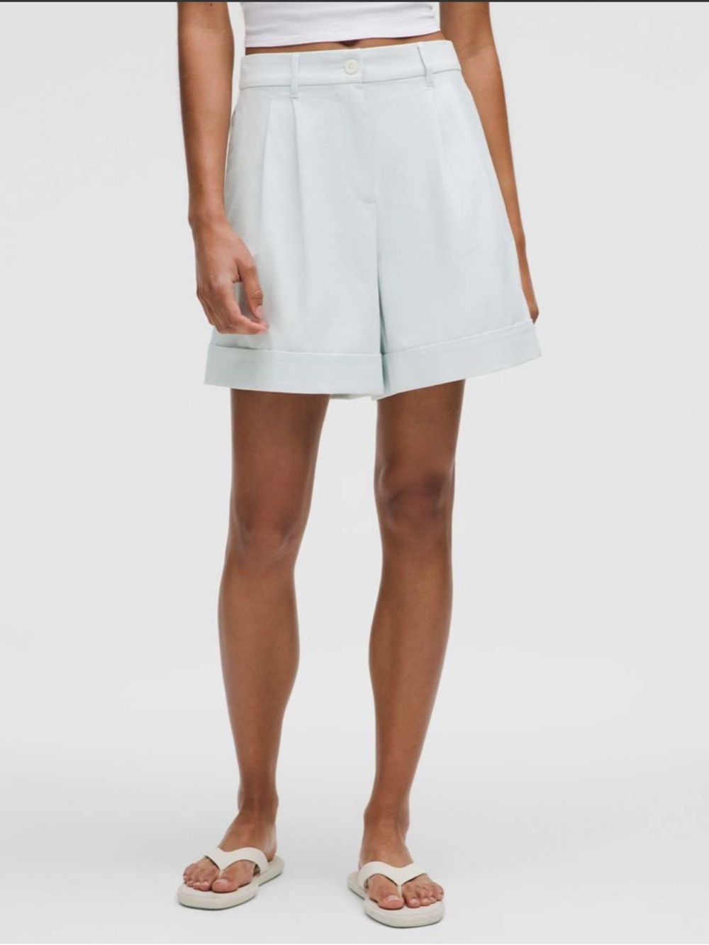 NWOT Lululemon LuluLinen High-Rise Short 6". Color Ocean Air. Size 32